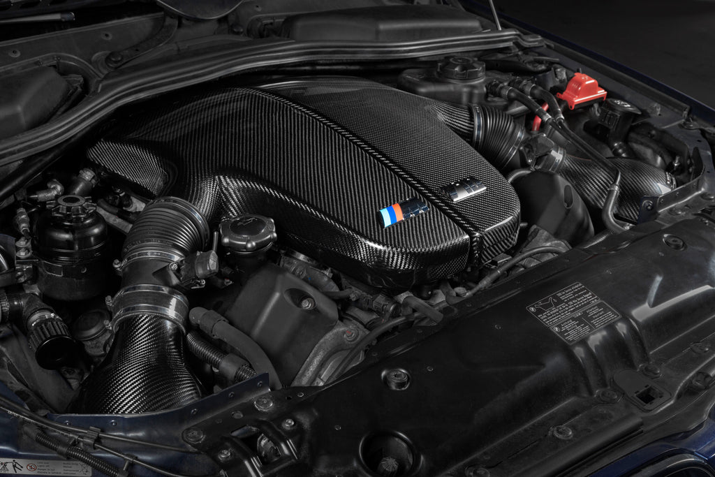 Close-up of Eventuri S85 carbon plenum fitted to BMW M5